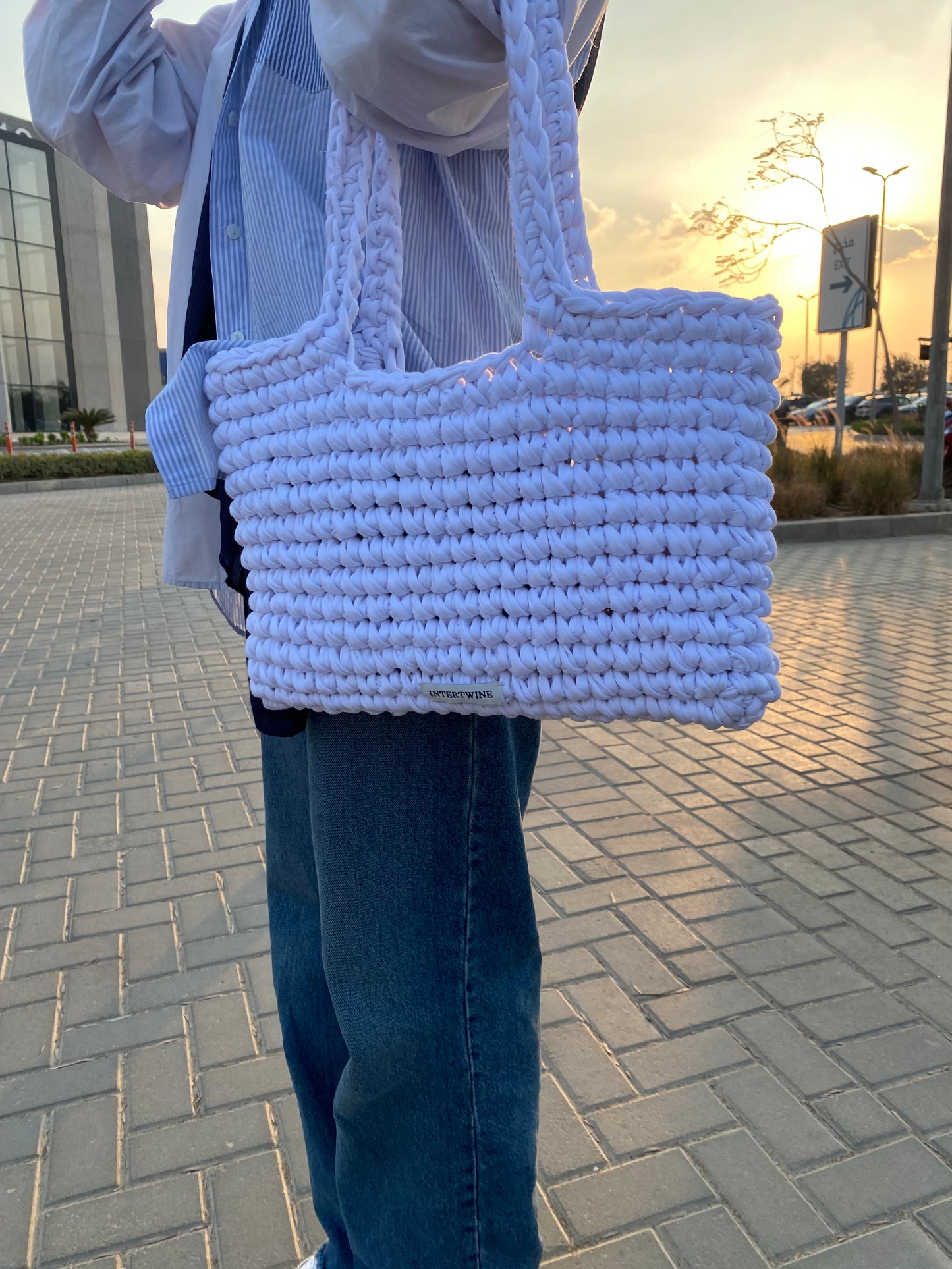 Essential Tote Medium