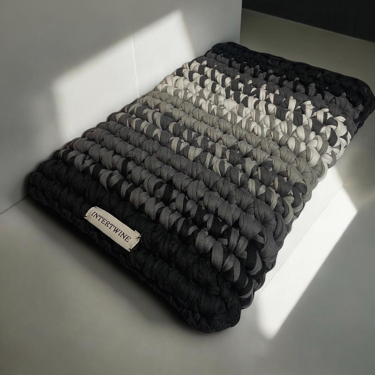 Essential Laptop Sleeve-GRAPHITE