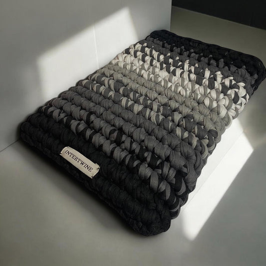 Essential Laptop Sleeve-GRAPHITE