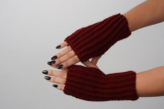 Knitted Gloves