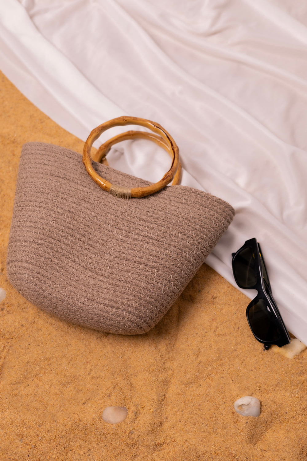 Intertwine Palm Handbag-Camel